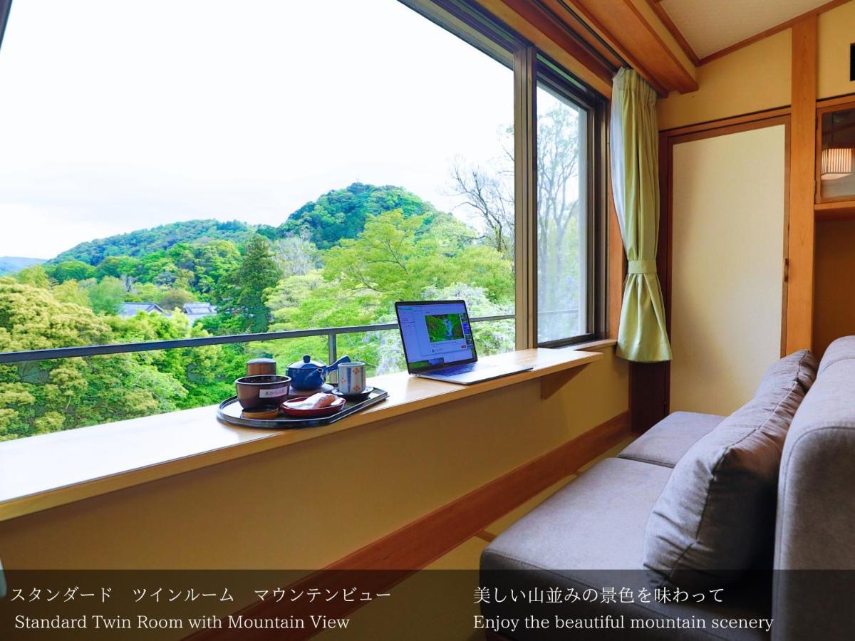 איזו Tatsuta Ryokan מראה חיצוני תמונה